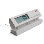 Flat Scale with Cable Remote Display